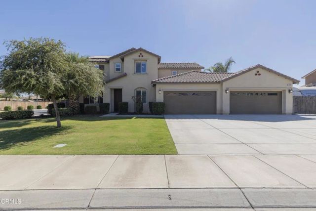 15605 Calabria Court, Bakersfield, CA 93314