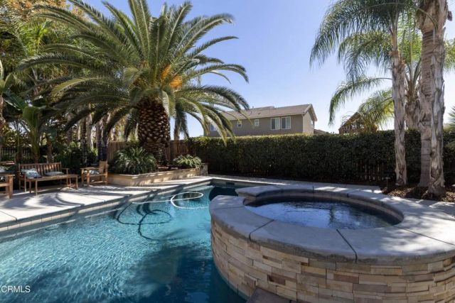 15605 Calabria Court, Bakersfield, CA 93314