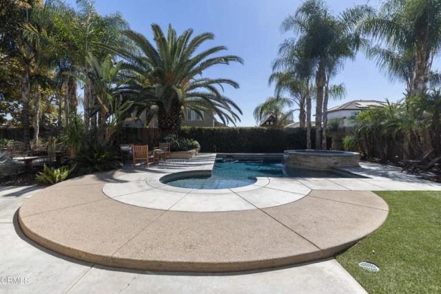 15605 Calabria Court, Bakersfield, CA 93314