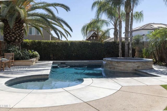 15605 Calabria Court, Bakersfield, CA 93314
