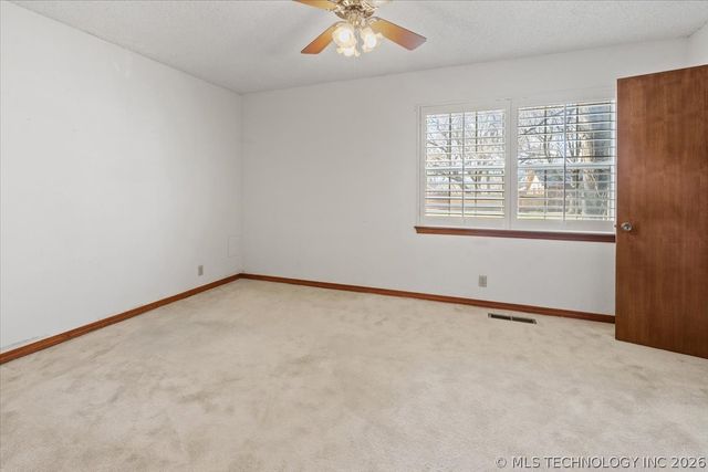 7705 S Park Avenue, Broken Arrow, OK 74011