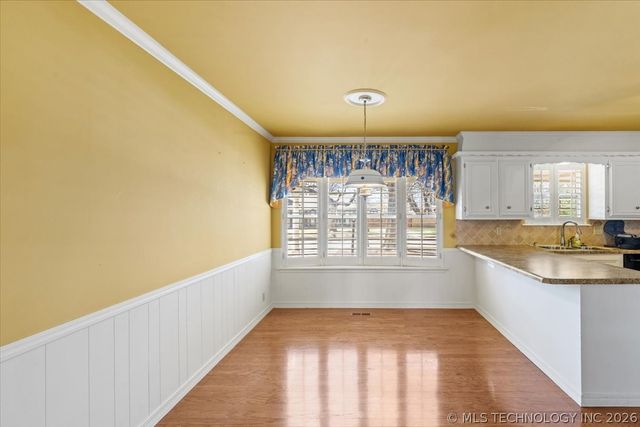 7705 S Park Avenue, Broken Arrow, OK 74011