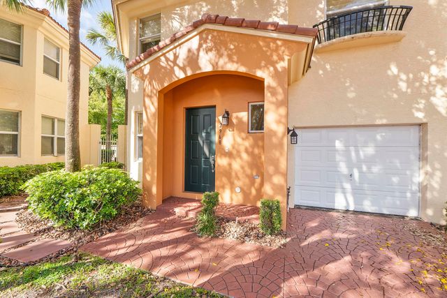 2968 Deer Creek Country Club Boulevard, Deerfield Beach, FL 33442