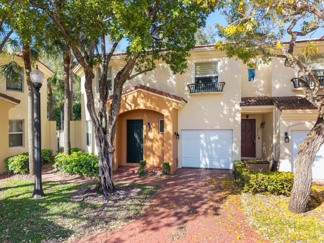 2968 Deer Creek Country Club Boulevard, Deerfield Beach, FL 33442