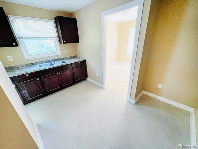 9091 Fielding Street, Detroit, MI 48228