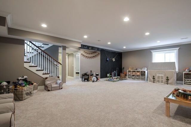 1063 Osterman Avenue, Deerfield, IL 60015