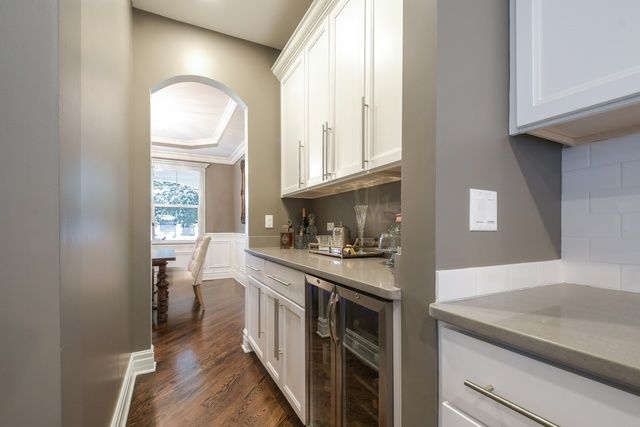 1063 Osterman Avenue, Deerfield, IL 60015