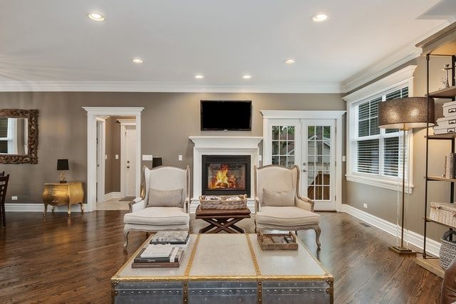 1063 Osterman Avenue, Deerfield, IL 60015