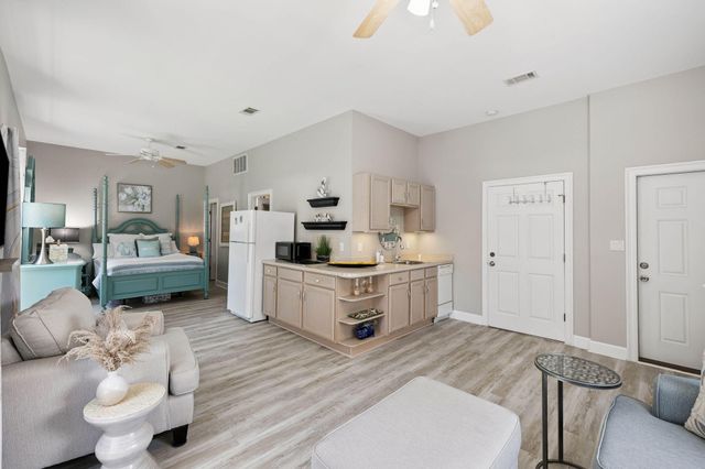 84 Vista Bluffs, Destin, FL 32541