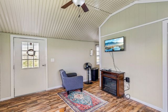 535 Cheyenne Trail, Trenton, TX 75490