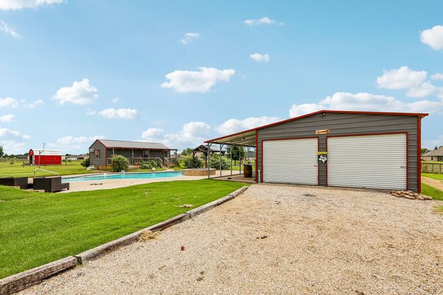 535 Cheyenne Trail, Trenton, TX 75490