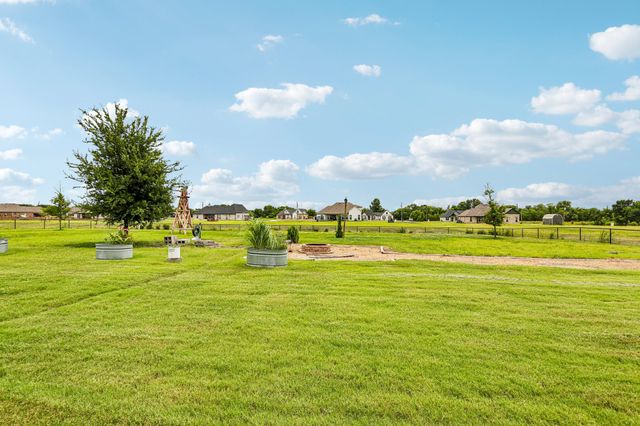 535 Cheyenne Trail, Trenton, TX 75490