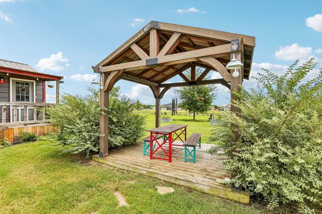 535 Cheyenne Trail, Trenton, TX 75490