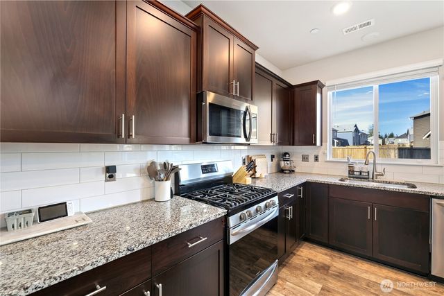 20804 79th Street E, Bonney Lake, WA 98391