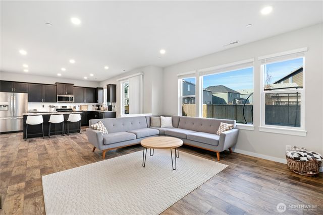 20804 79th Street E, Bonney Lake, WA 98391