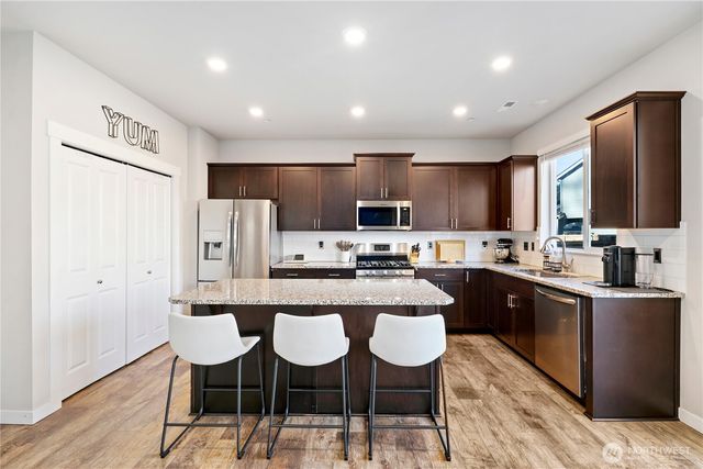 20804 79th Street E, Bonney Lake, WA 98391