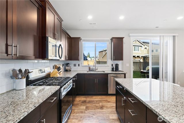 20804 79th Street E, Bonney Lake, WA 98391