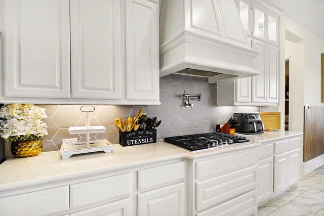 9911 Crescent Wood Drive, Missouri City, TX 77459