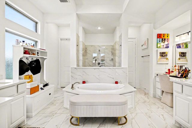 9911 Crescent Wood Drive, Missouri City, TX 77459