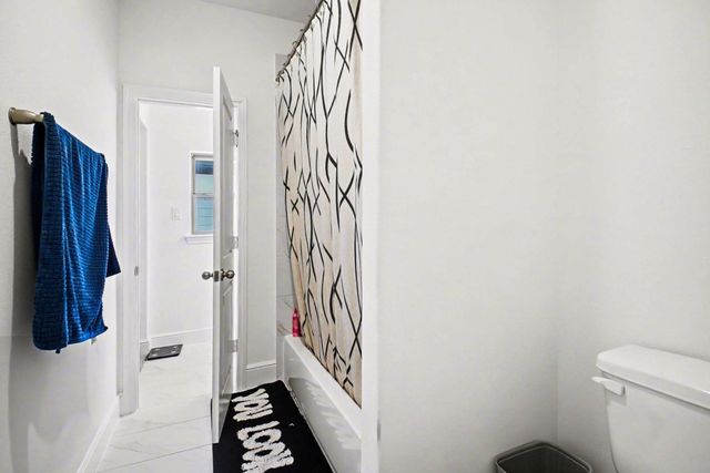 9911 Crescent Wood Drive, Missouri City, TX 77459