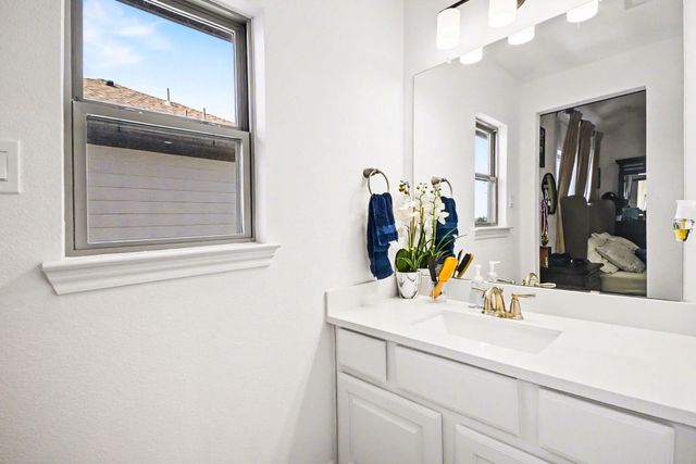 9911 Crescent Wood Drive, Missouri City, TX 77459