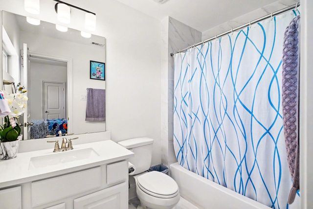 9911 Crescent Wood Drive, Missouri City, TX 77459