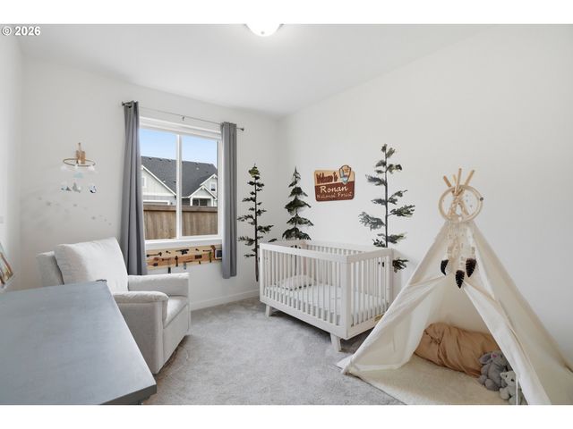 11664 Se CROWN POINT Way, Happy Valley, OR 97086