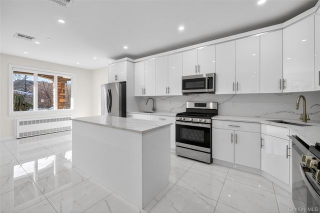 2 Bluefield Drive 103, Spring Valley, NY 10977