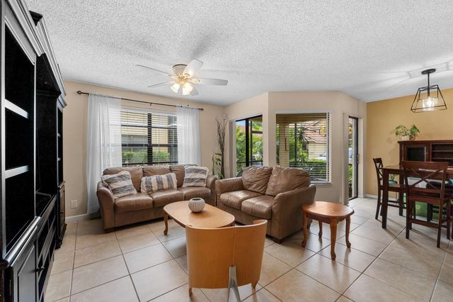 8427 Shadow Court 2, Coral Springs, FL 33071