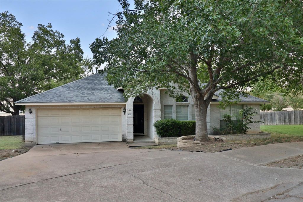 1029 Forest Bluff TRL, Round Rock, TX 78665