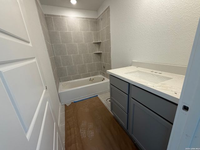 412 Honeydew Way, Seguin, TX 78155