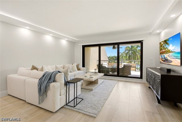 6300 Pelican Bay BLVD 103, Naples, FL 34108