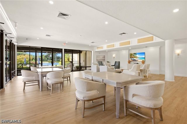 6300 Pelican Bay BLVD 103, Naples, FL 34108