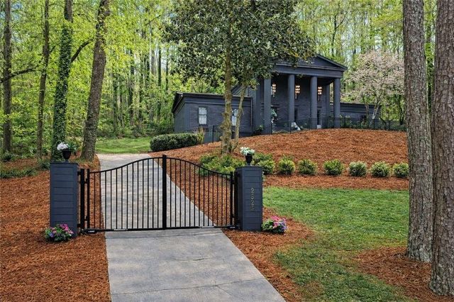 2525 Spalding Drive, Atlanta, GA 30350