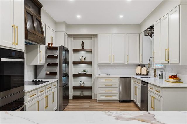 2525 Spalding Drive, Atlanta, GA 30350