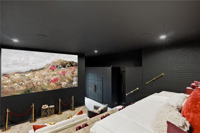 2525 Spalding Drive, Atlanta, GA 30350