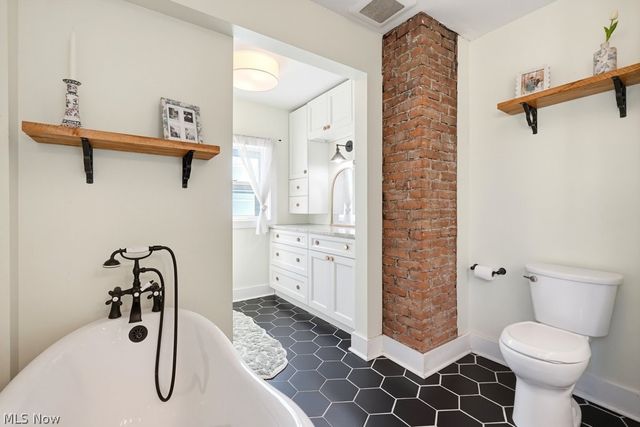 16203 Lucille Avenue, Cleveland, OH 44111