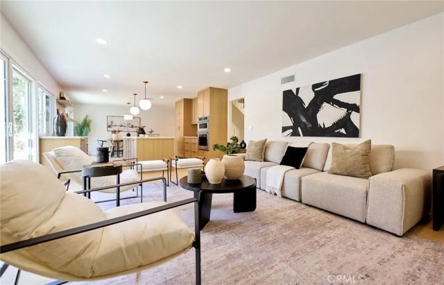 11208 Rose, Cerritos, CA 90703