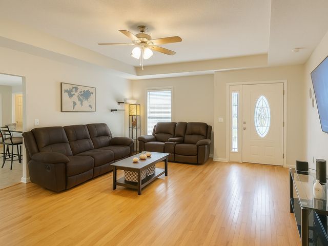 102 Woodside Ln, Lawrenceburg, TN 38464