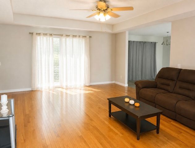 102 Woodside Ln, Lawrenceburg, TN 38464