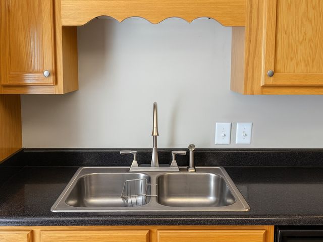 102 Woodside Ln, Lawrenceburg, TN 38464