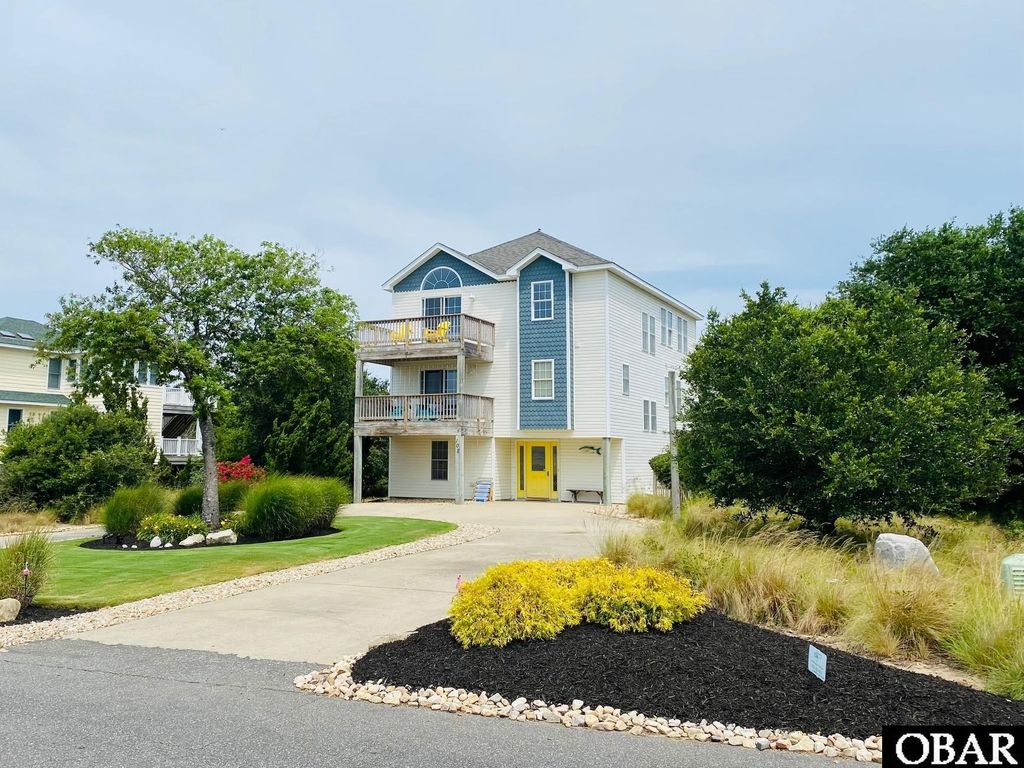 Image 1 of property listing at 102 E Widgeon Drive Lot 201, Duck, NC 27949