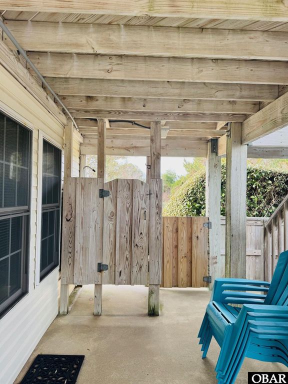 Image 32 of property listing at 102 E Widgeon Drive Lot 201, Duck, NC 27949