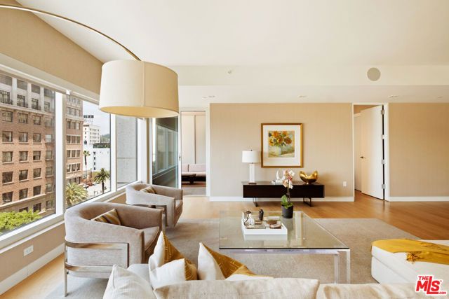 6250 Hollywood Boulevard 8M, Los Angeles, CA 90028