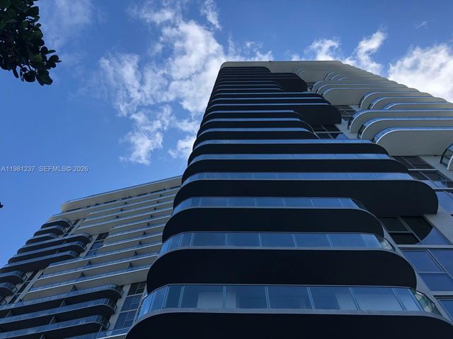 121 NE 34th ST L502, Miami, FL 33137
