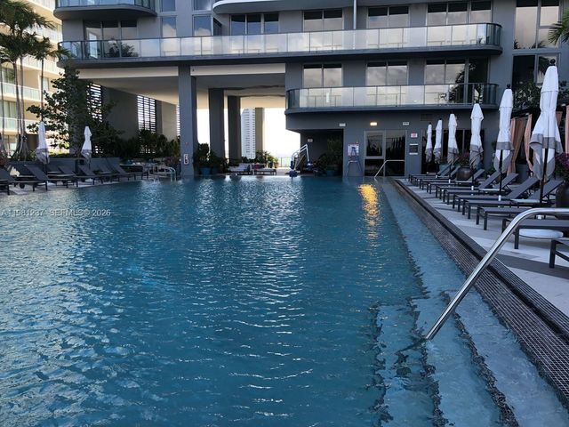 121 NE 34th ST L502, Miami, FL 33137