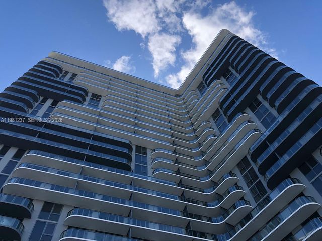 121 NE 34th ST L502, Miami, FL 33137
