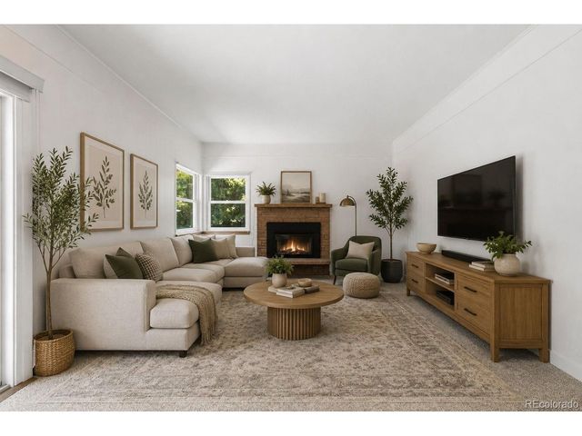 977 S Johnson St SE, Lakewood, CO 80226