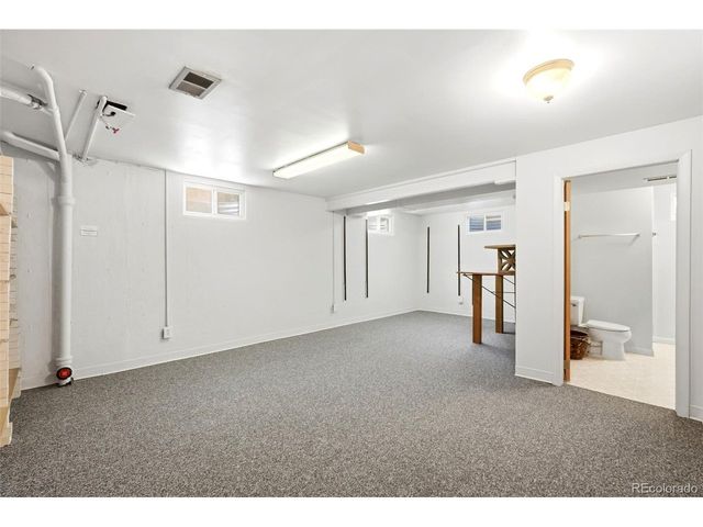 977 S Johnson St SE, Lakewood, CO 80226