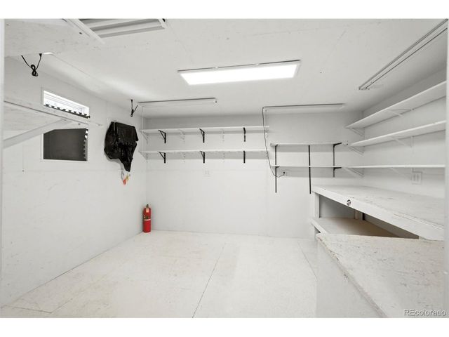 977 S Johnson St SE, Lakewood, CO 80226